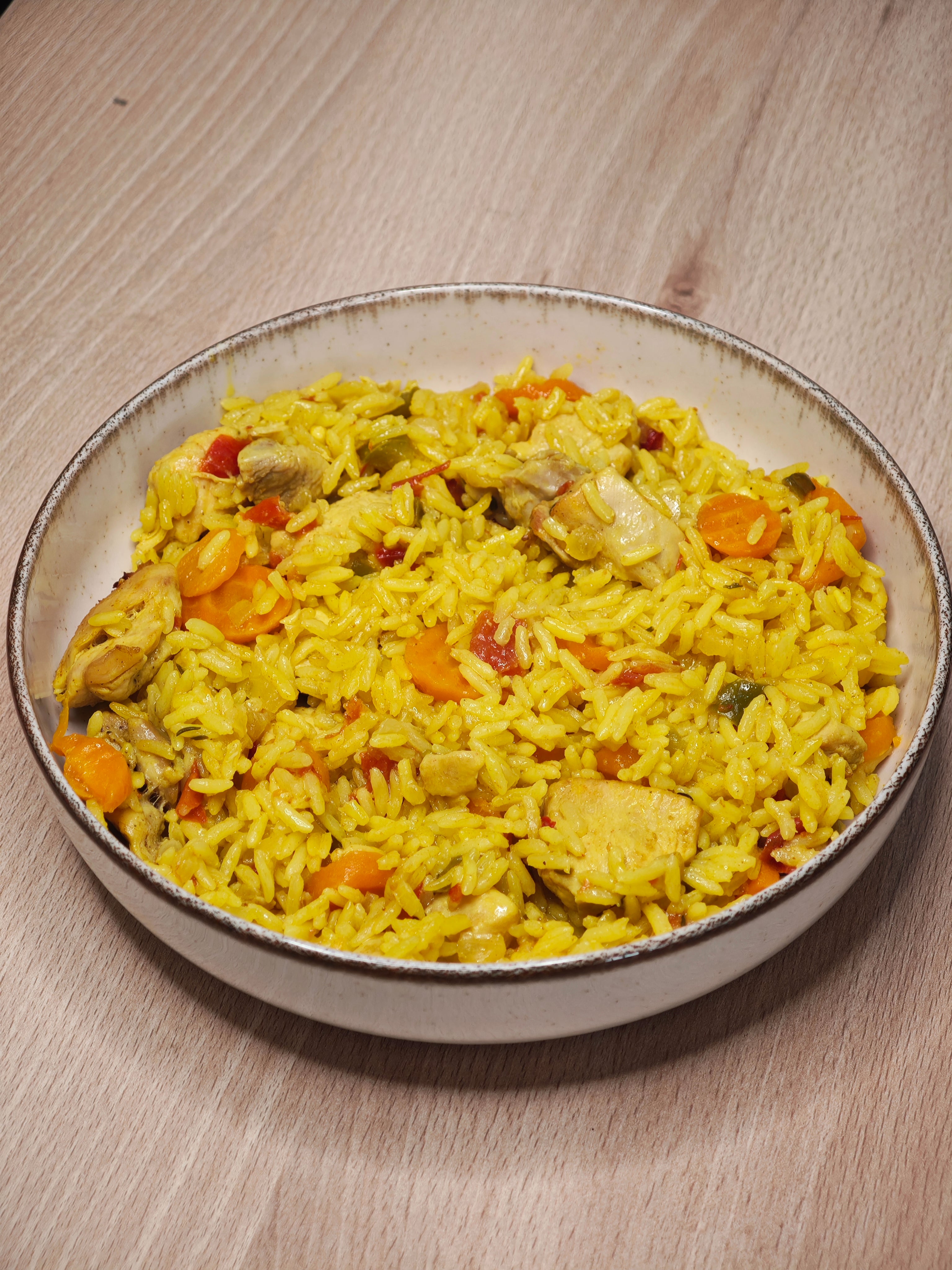 Arroz con Pollo, Verduras y Cúrcuma