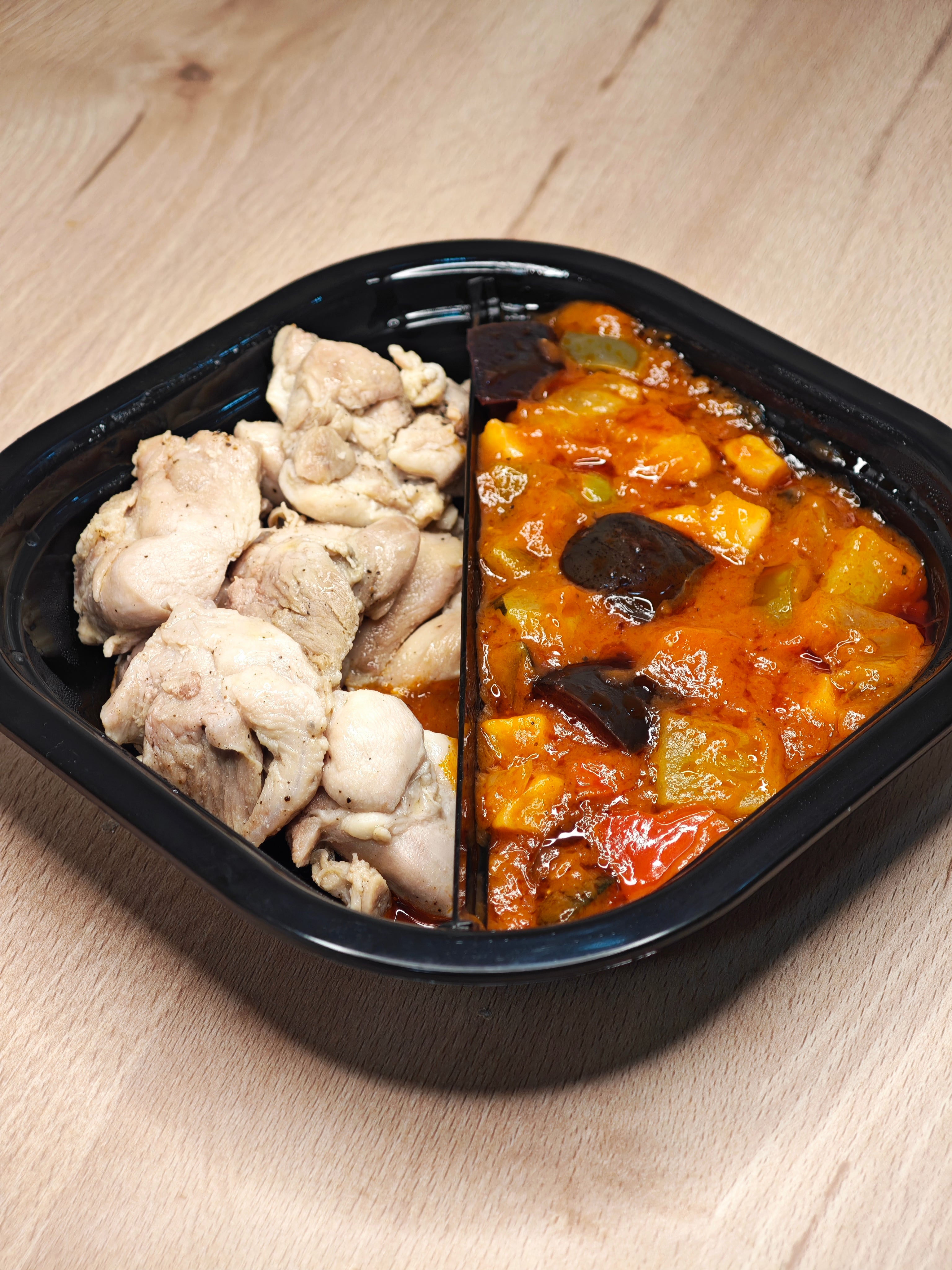 Pisto de Verduras con Tiras de Churrasco de Pollo