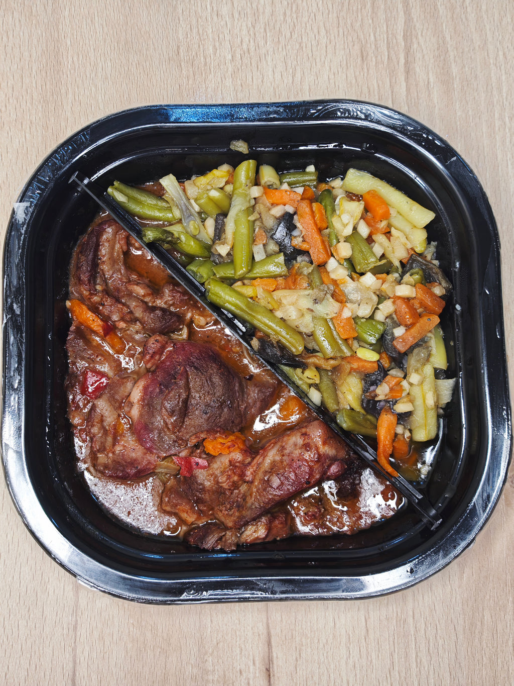 Carrillada al Oloroso con Verduras