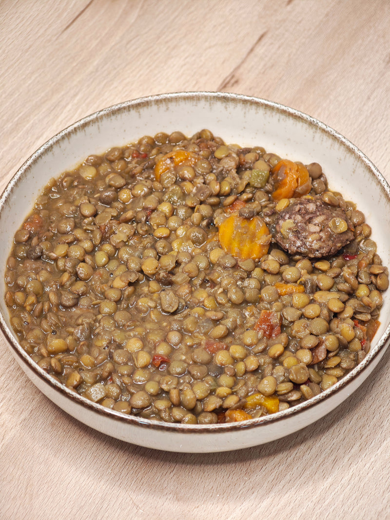 Lentejas con Morcilla y Chorizo · Plato Q · Presentación orientativa