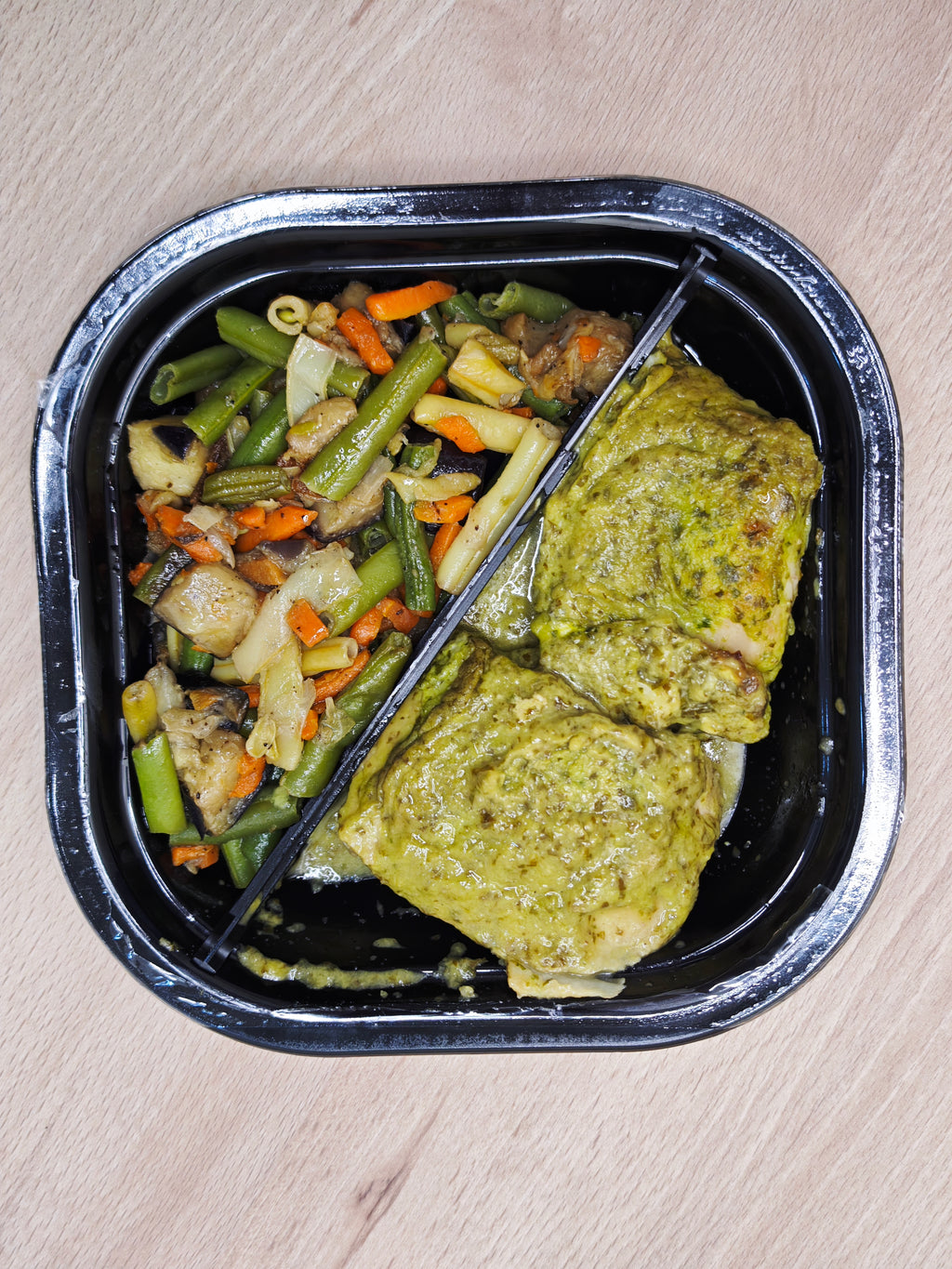 Merluza en Salsa Verde y Verduras