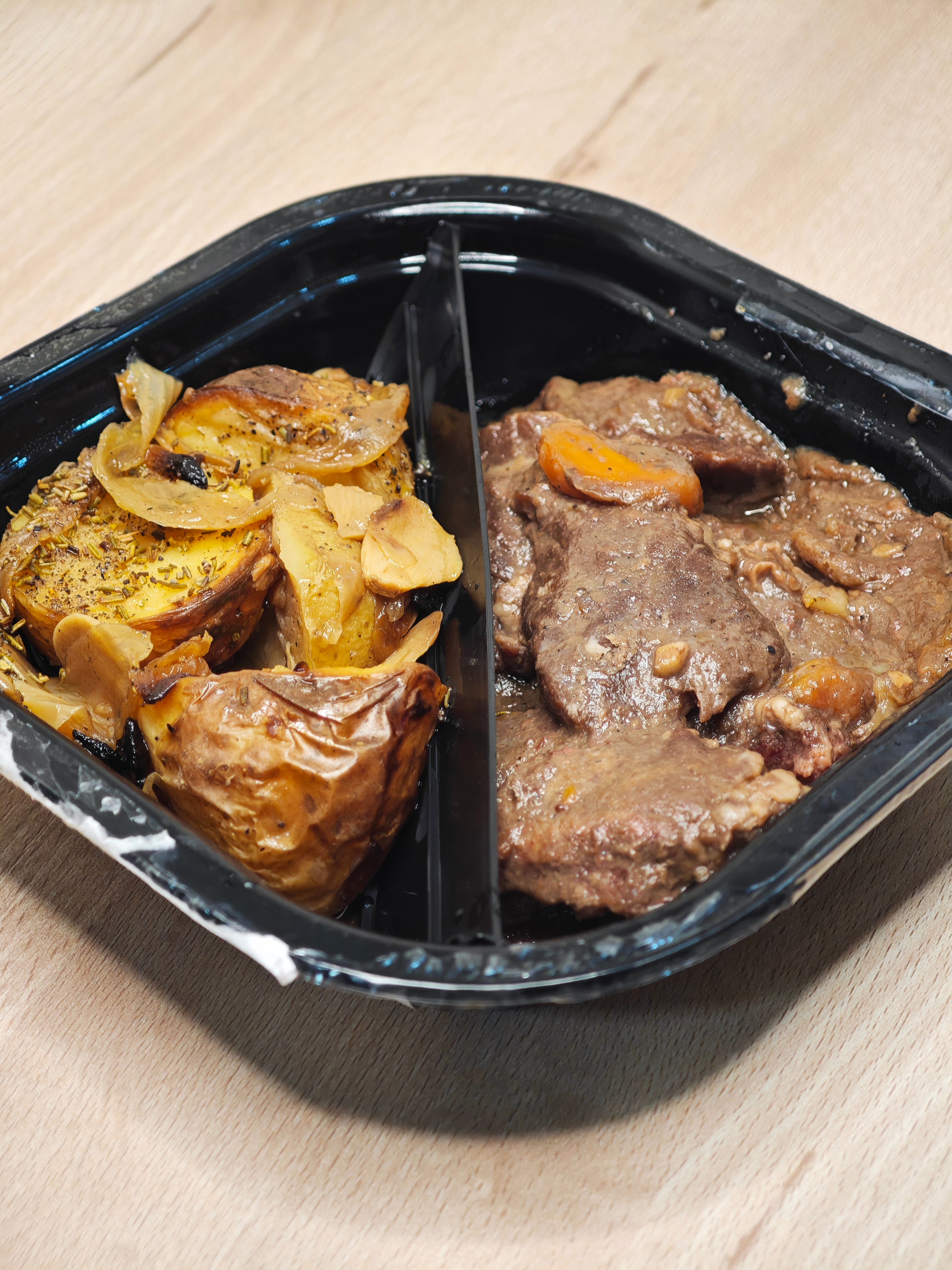 Carrillada al PX con Patatas Guarnición